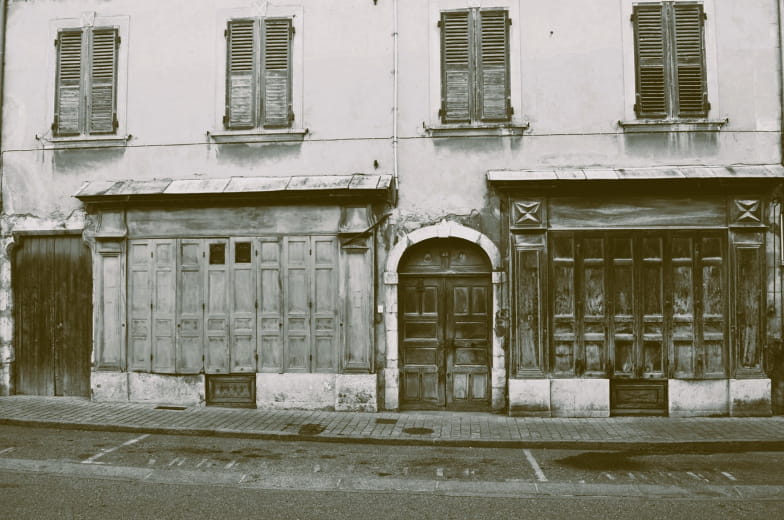 Devantures de commerces, rue Dr Veyrat Montmélian