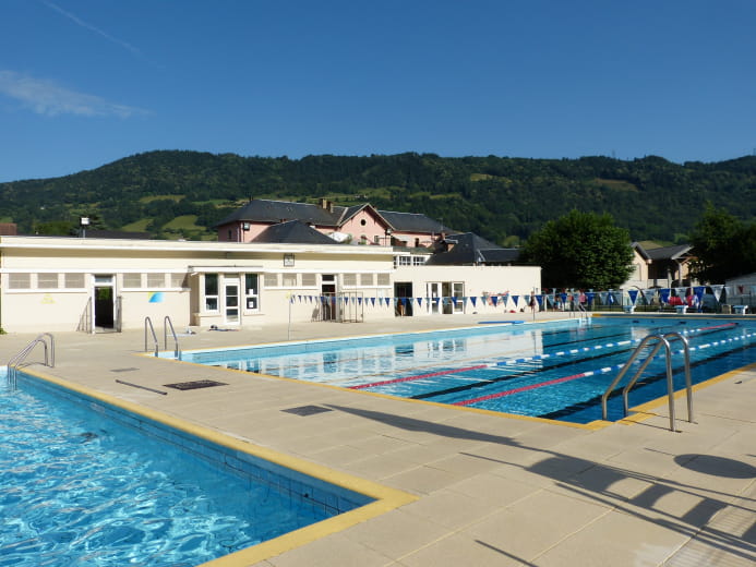 La Rochette swimming pool