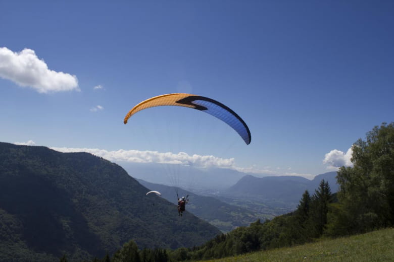 Montendry paragliding take off